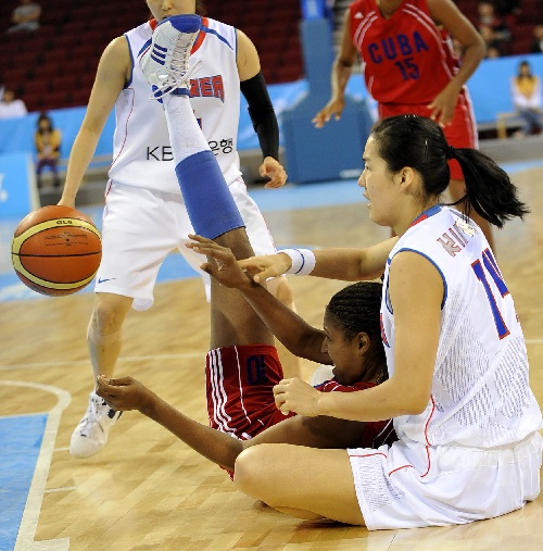 阿根廷女篮迎战古巴女篮，争夺晋级关键之战